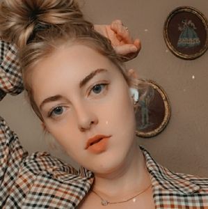 Meet your Posher, Bre~